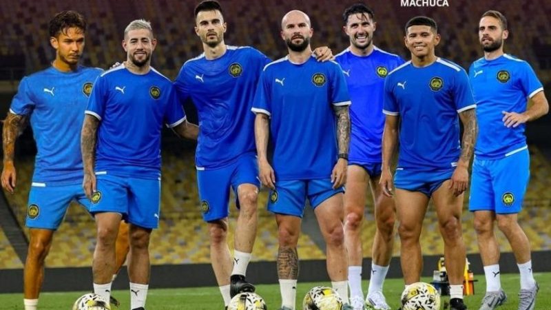 Bộ trưởng Malaysia ngừng chi tiền cho FAM giữa bão gian lận nhập tịch