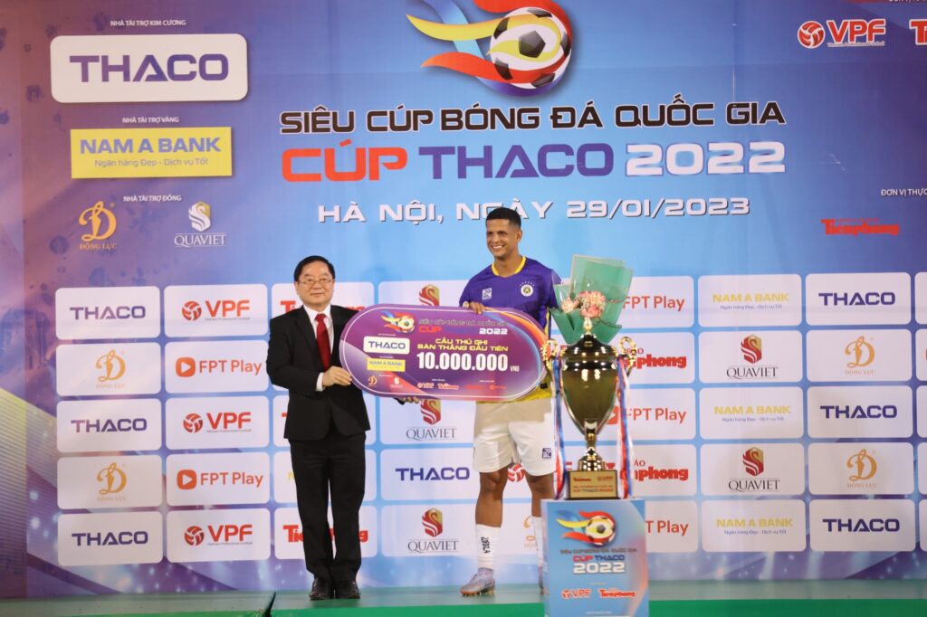 CLB Hà Nội viết tiếp trang sử hào hùng