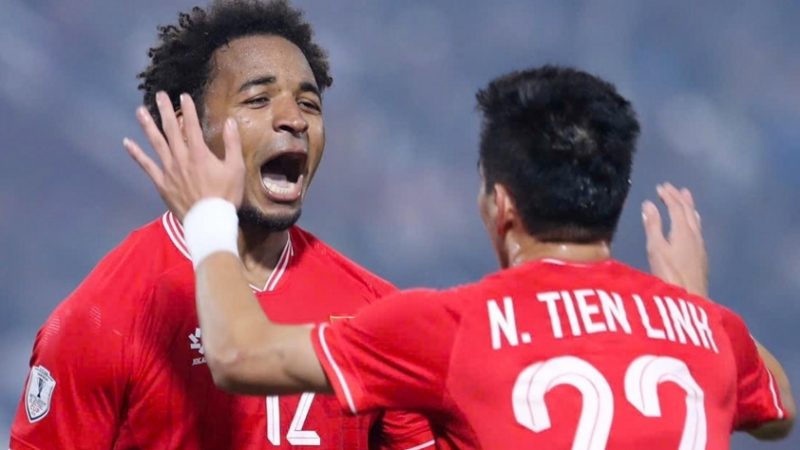 Muốn Tiến Linh ghi bàn, hãy để đá cặp cùng Xuân Son