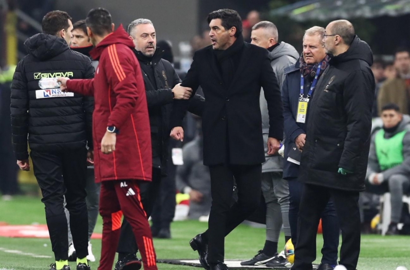 Milan sa thải HLV ngay giữa trận, chờ đón Conceicao