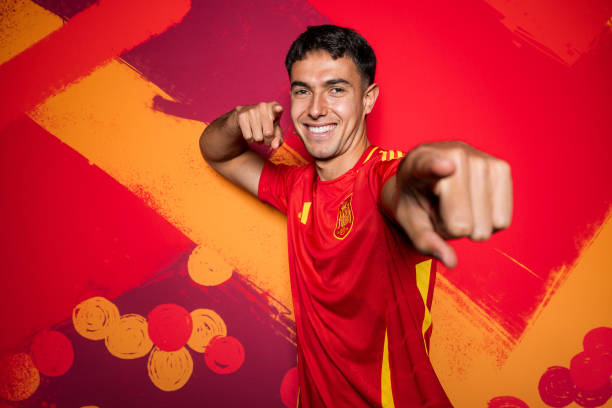 NÓNG! Real Madrid đẩy mạnh thương vụ Zubimendi