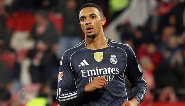 Alexander-Arnold vỡ mộng vì người cũ Liverpool