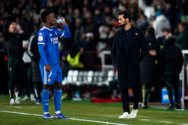 Arbeloa xác lập vị thế độc tôn cho Vinicius